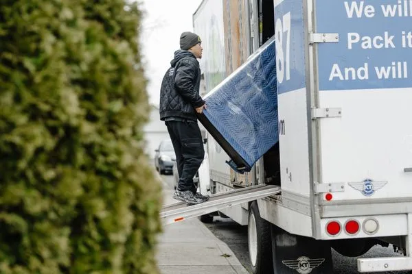 Portland Movers Co LLC