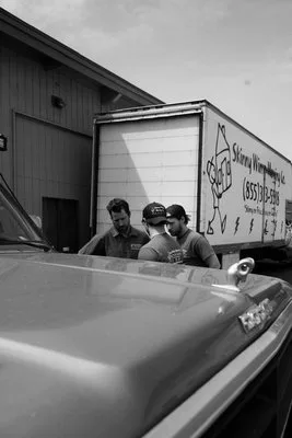 Skinny Wimp Moving Of Eugene photo 3