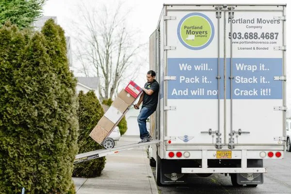 Portland Movers Co LLC