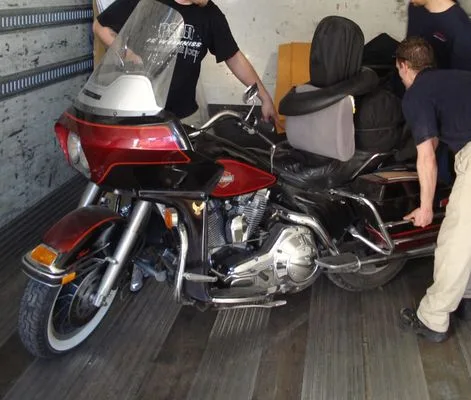 American Moving And Storage LLC